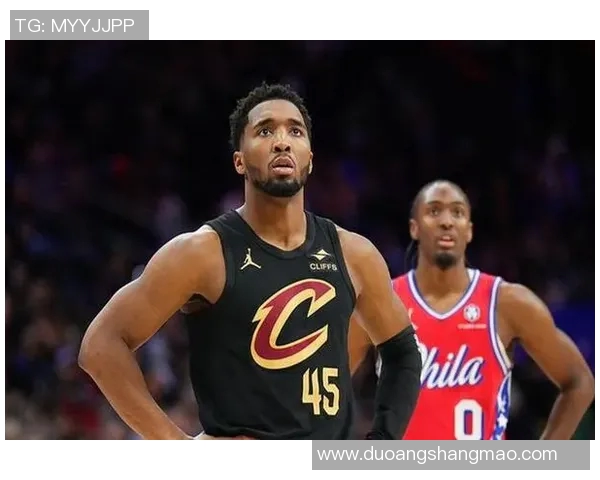 球迷炸锅：米切尔这一行为引热议！