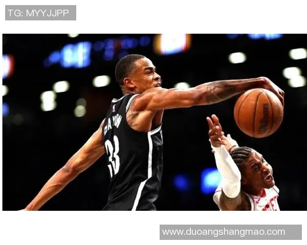 灰熊赛场突发小插曲 裁判果断应对确保比赛公正进行